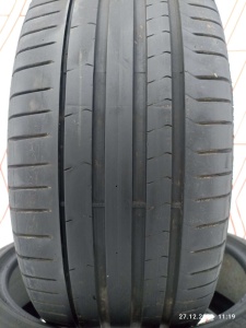 21 25540 Pirelli P-Zero PZ4 20-25%1_11zon