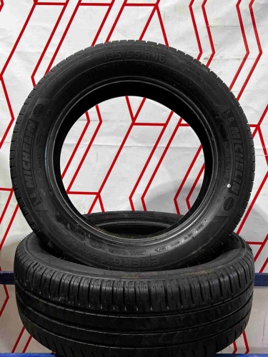 Шины Nokian Tyres WR D4 215/60 R16 -- б/у 5