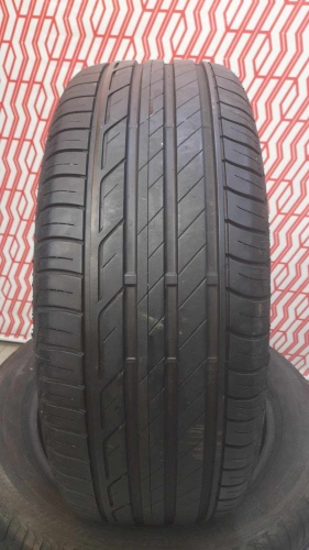 Шины Bridgestone Turanza T001 215/55 R17 -- б/у 5.5