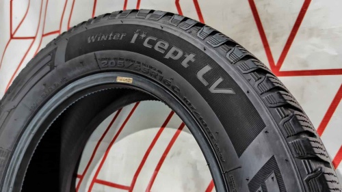 Шины Hankook Winter I'Cept LV RW12 205/65 R16C -- б/у 5