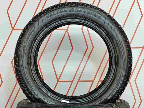 Шины Goodyear Vector 4Seasons 215/55 R17 -- б/у 5