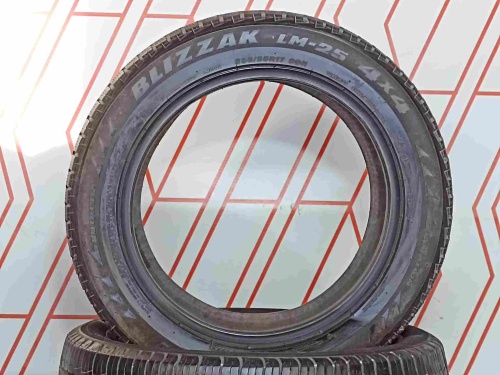 Шины Bridgestone Blizzak LM-25 235/55 R17 -- б/у 5